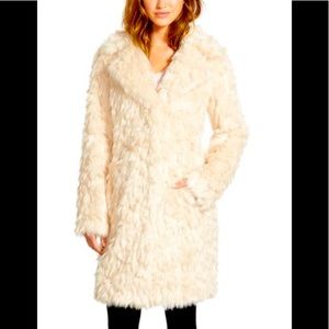 Eliza J faux fur coat knee length, w pockets and beautifully lined.